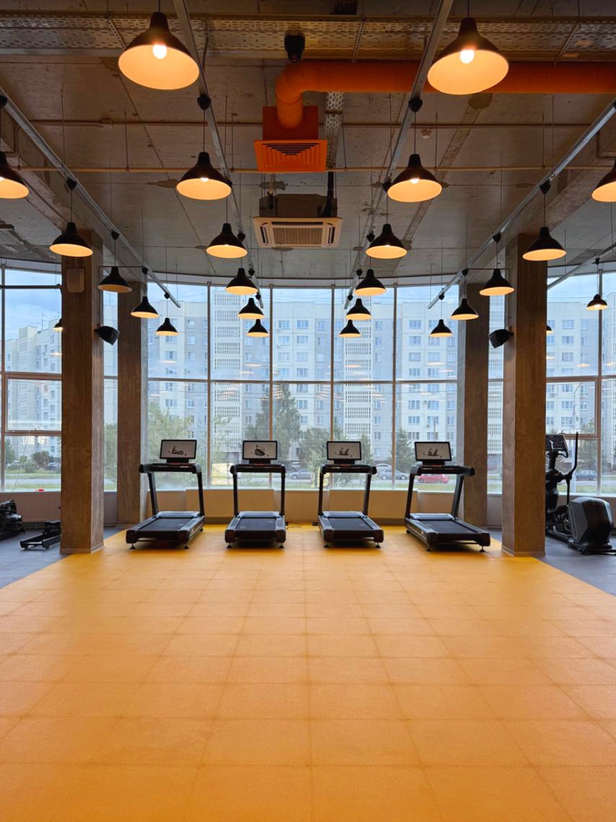 Новый фитнес-клуб в Кургане полностью оснащенный тренажерами KRAFT Fitness