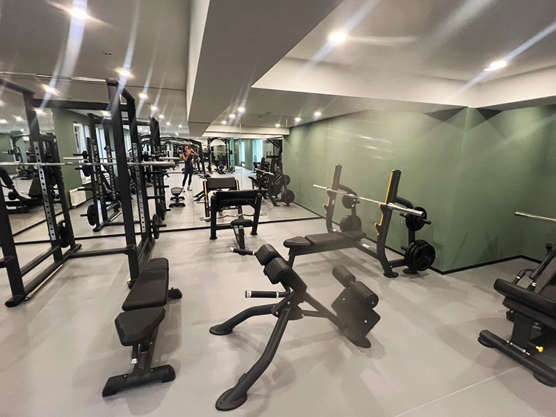 Передовое фитнес-пространство с профессиональными тренажерами KRAFT Fitness